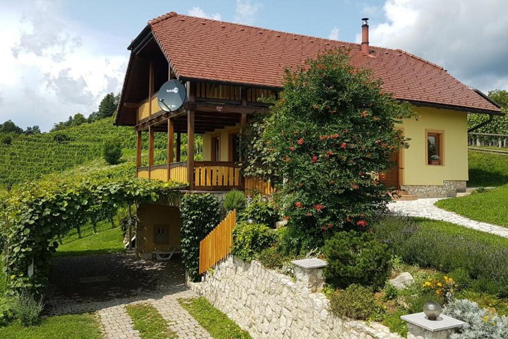 Country house Mirt
